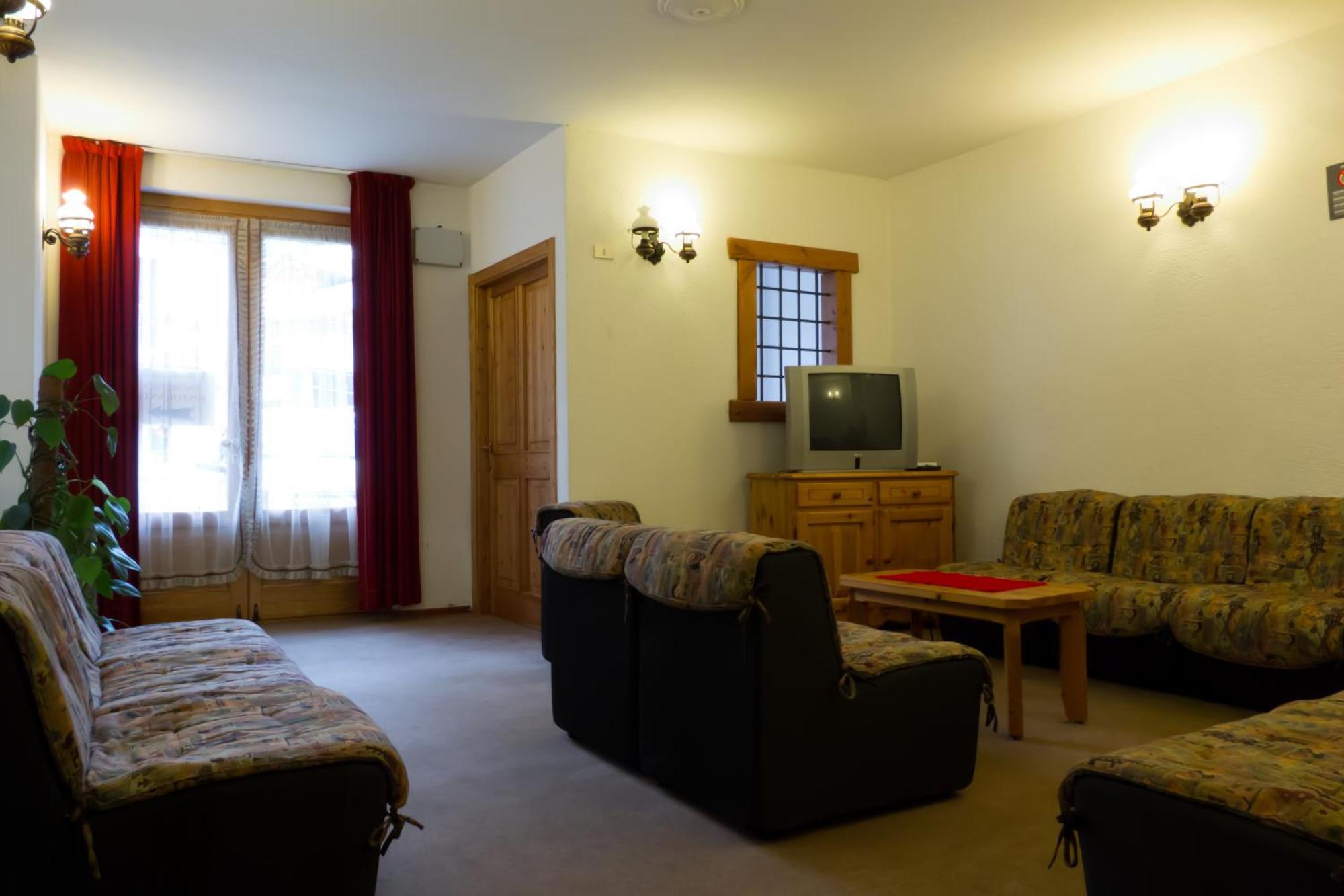 Hotel Valdotain Villeneuve Luaran gambar