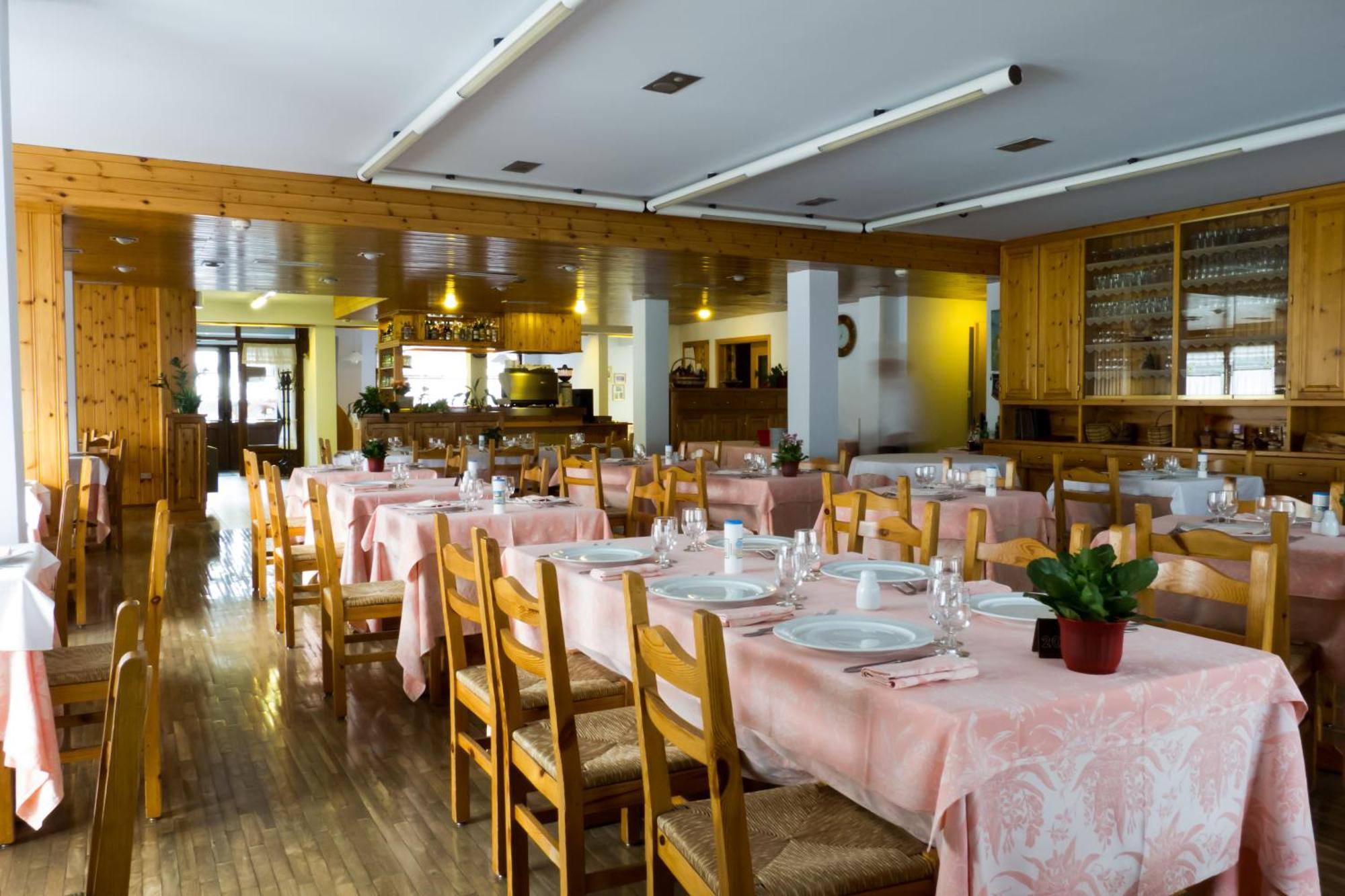 Hotel Valdotain Villeneuve Luaran gambar