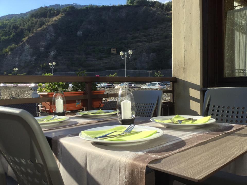 Hotel Valdotain Villeneuve Luaran gambar