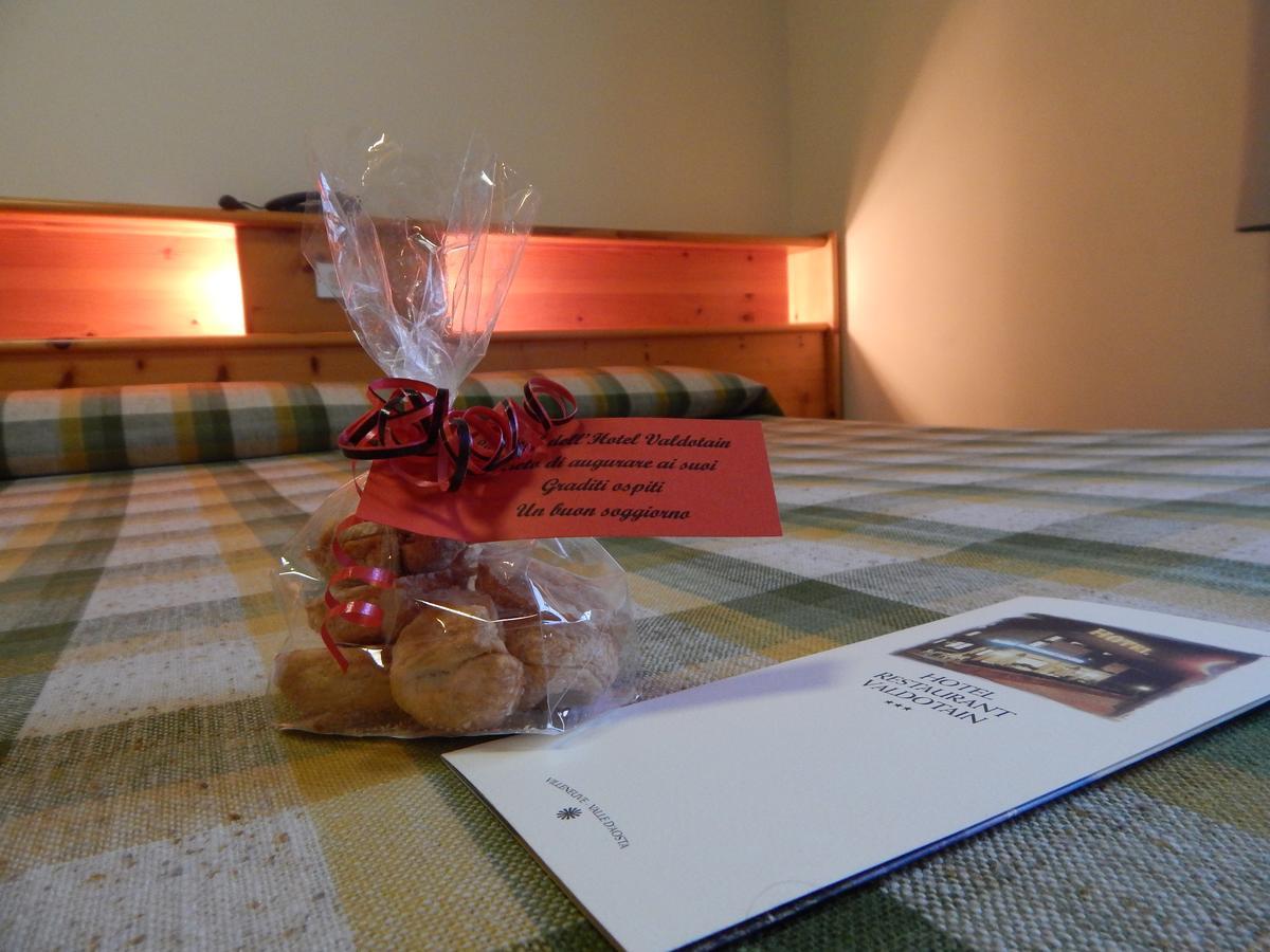 Hotel Valdotain Villeneuve Luaran gambar