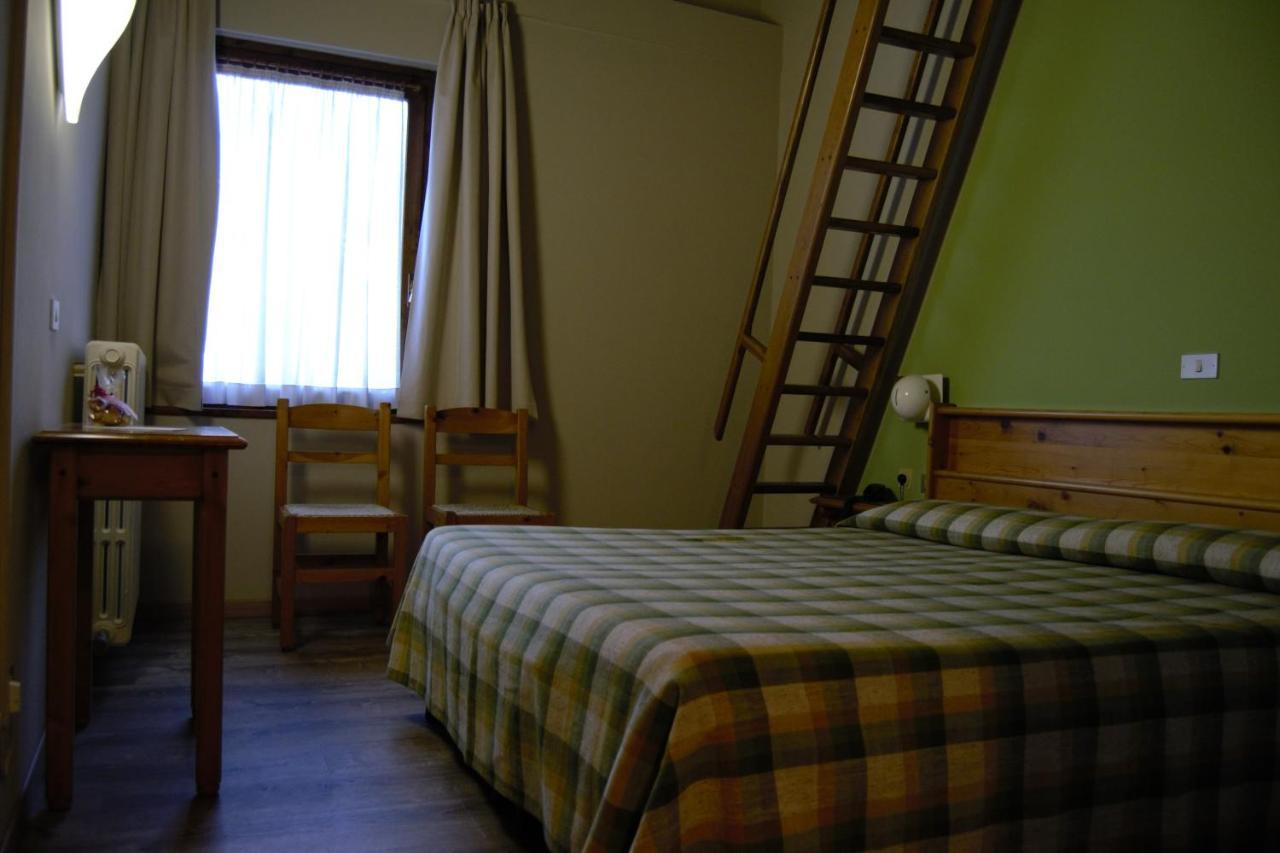 Hotel Valdotain Villeneuve Luaran gambar